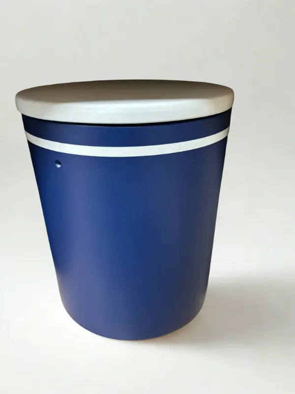 Urne de dispersion en mer, bleu saphir et beige, Pompes Fun&egrave;bres Carbonnier &agrave; Friville-Escarbotin